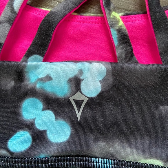 Ivivva/ Lululemon Reversible Sports Bra (New!!) - Picture 5 of 6